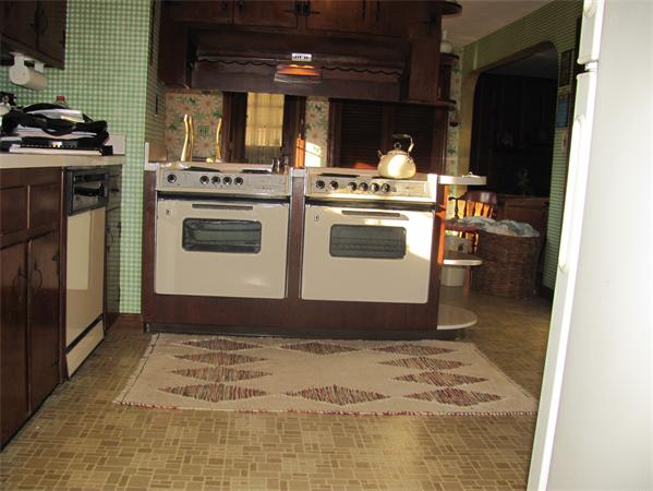 192 Pecunit Street Canton, MA 02021 - Photo 7 of 18