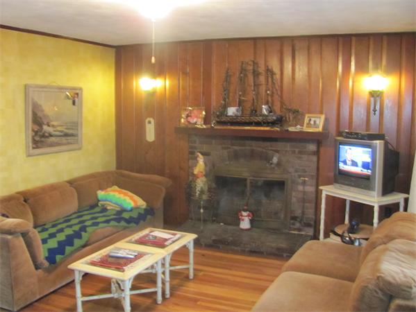192 Pecunit Street Canton, MA 02021 - Photo 8 of 18