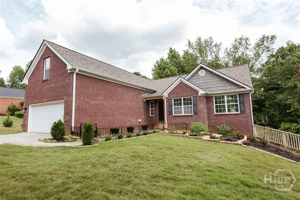 $2,750 | 137 Bristol Woods Drive, Athens, GA 30606