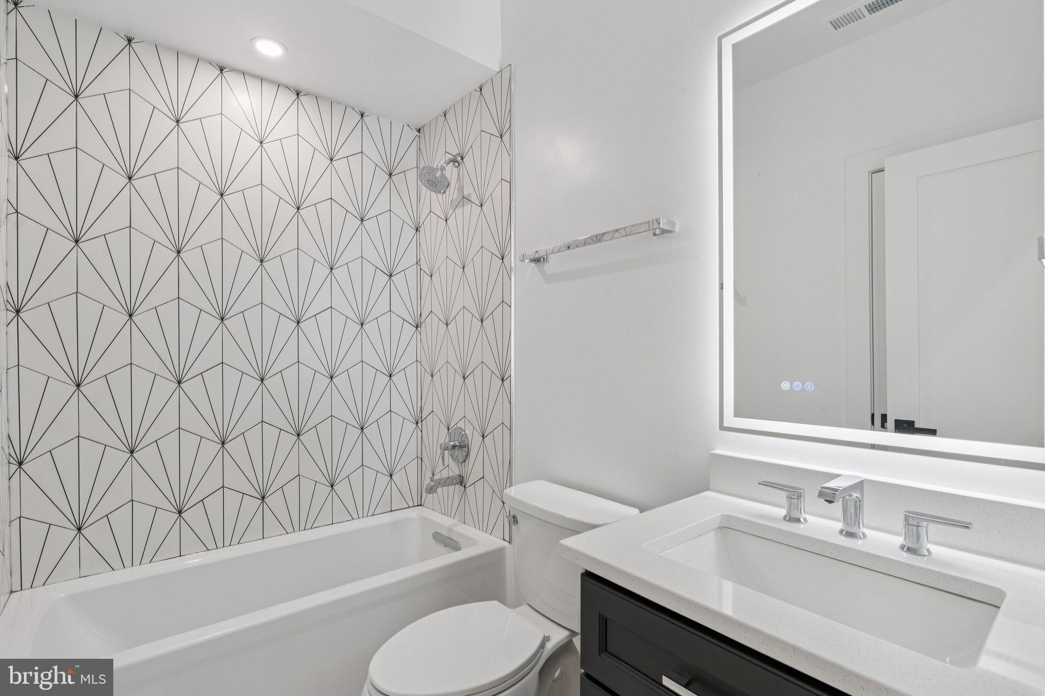 636 Edgewood Street Northeast, Unit B Washington, DC 20017 - Photo 13 of 21