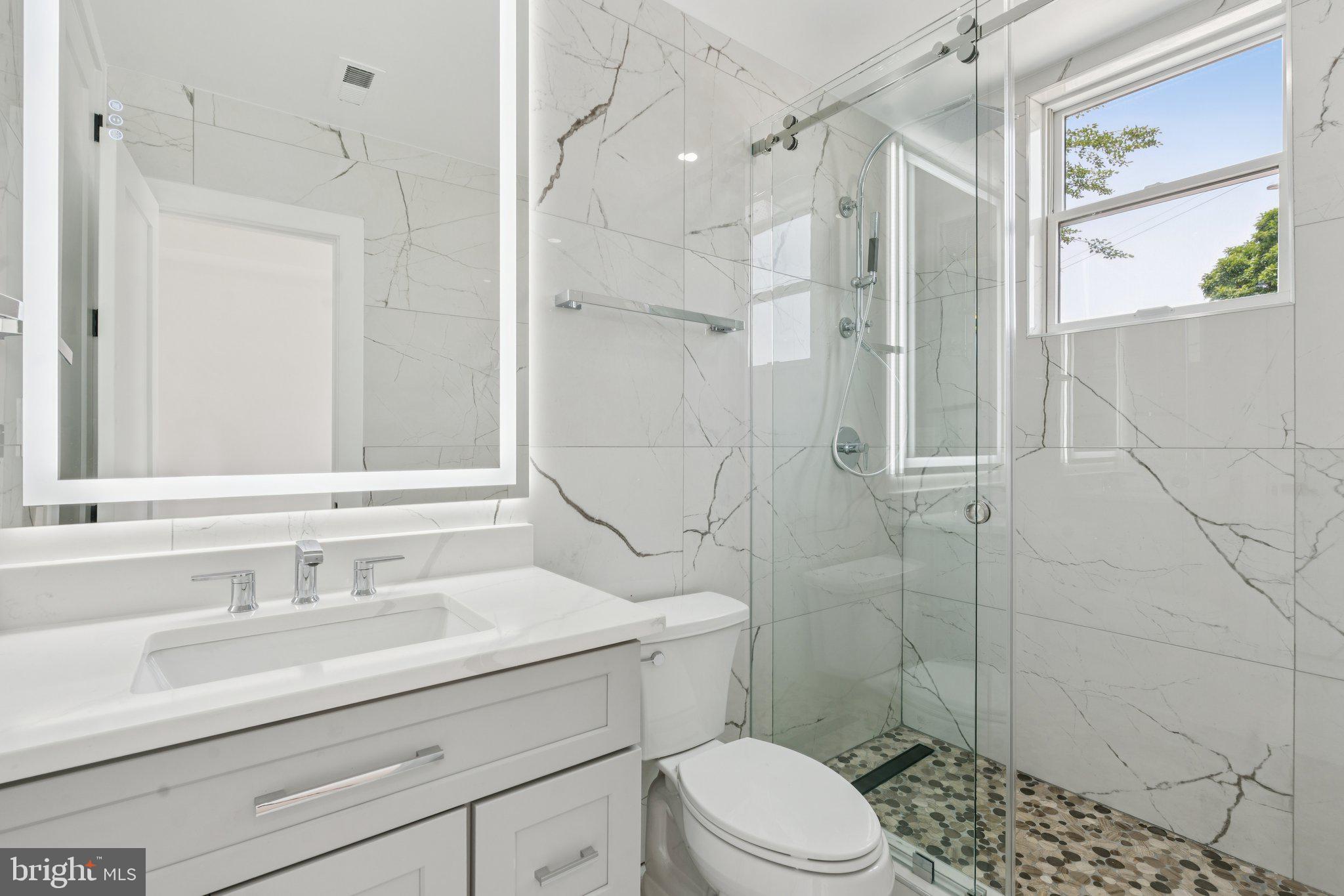 636 Edgewood Street Northeast, Unit B Washington, DC 20017 - Photo 18 of 21