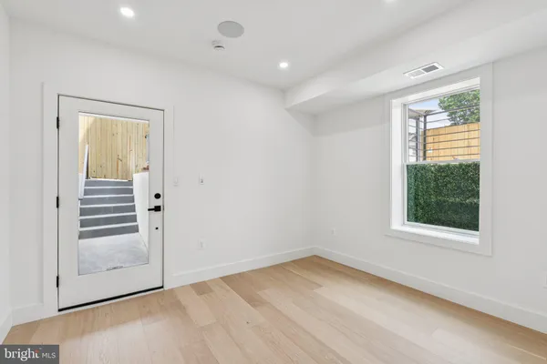 $575,000 | 636 Edgewood Street Northeast, Unit B, Washington, DC 20017