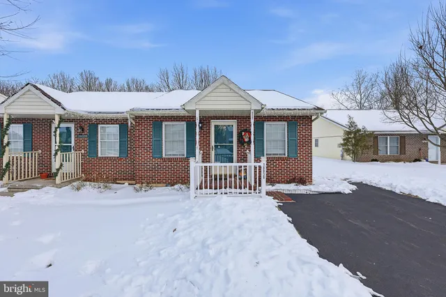 $230,000 | 18030 Edith Avenue, Maugansville, MD 21767