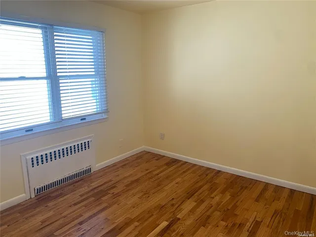 $2,500 | 8 Hickory Road, Port Washington, NY 11050