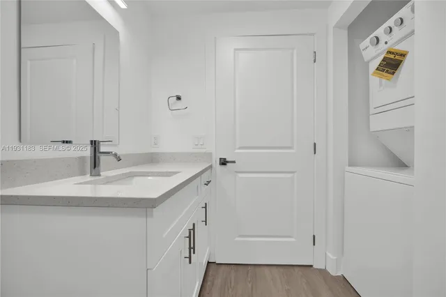 $1,800 | 1620 Northwest 18th Street, Unit 204, Miami, FL 33125