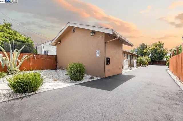 $975,000 | 537 Dean Street, Hayward, CA 94541