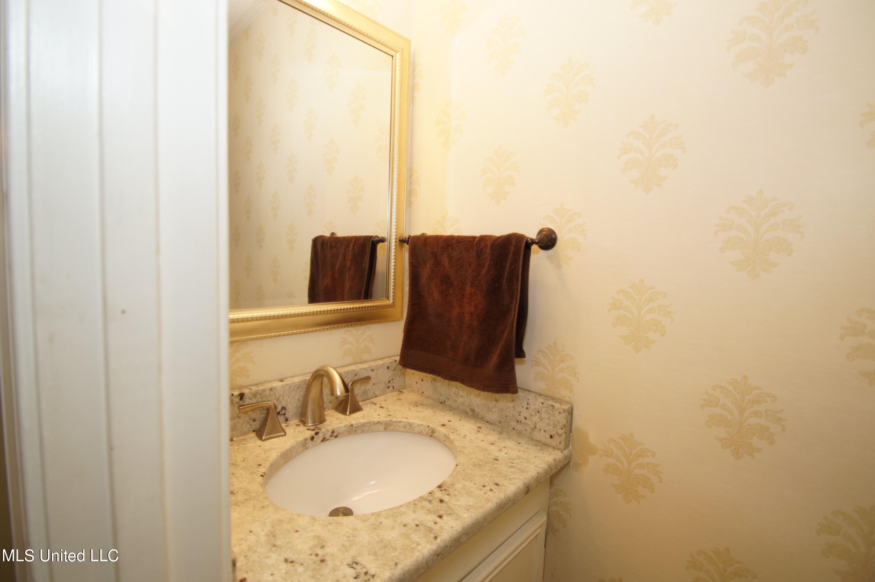 5319 Briarfield Road Jackson, MS 39211 - Photo 29 of 36 DSC04637