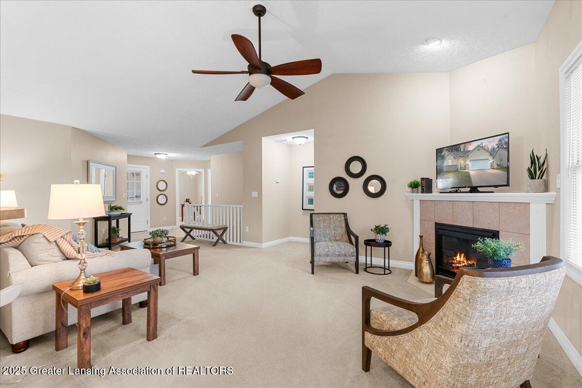 4161 Holt Road Holt, MI 48842 - Photo 7 of 25 Living Room3