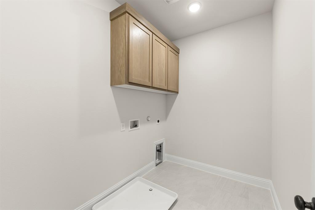 3900 Keya Drive Prosper, TX 75078 - Photo 23 of 36 a view of bathroom