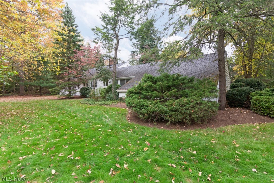 30200 Smithfield Road Chagrin Falls, OH 44022 - Photo 25 of 27