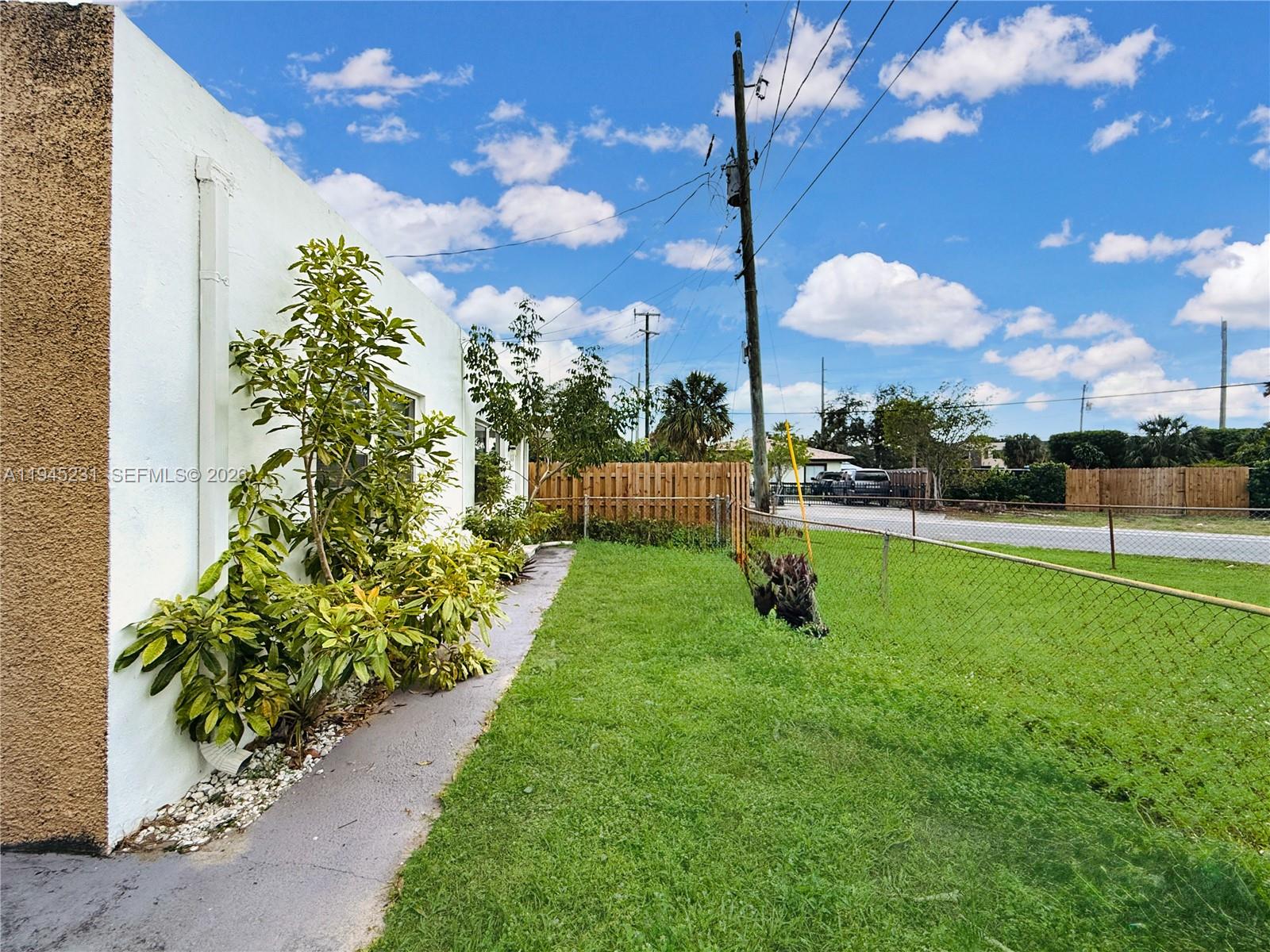 635 Northwest 22nd Road Fort Lauderdale, FL 33311 - Photo 8 of 20 a view of garden with patio