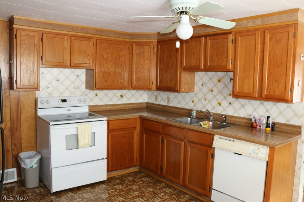 3521 Ruth Drive Norton, OH 44203 - Photo 6 of 23 Gallery Image 6