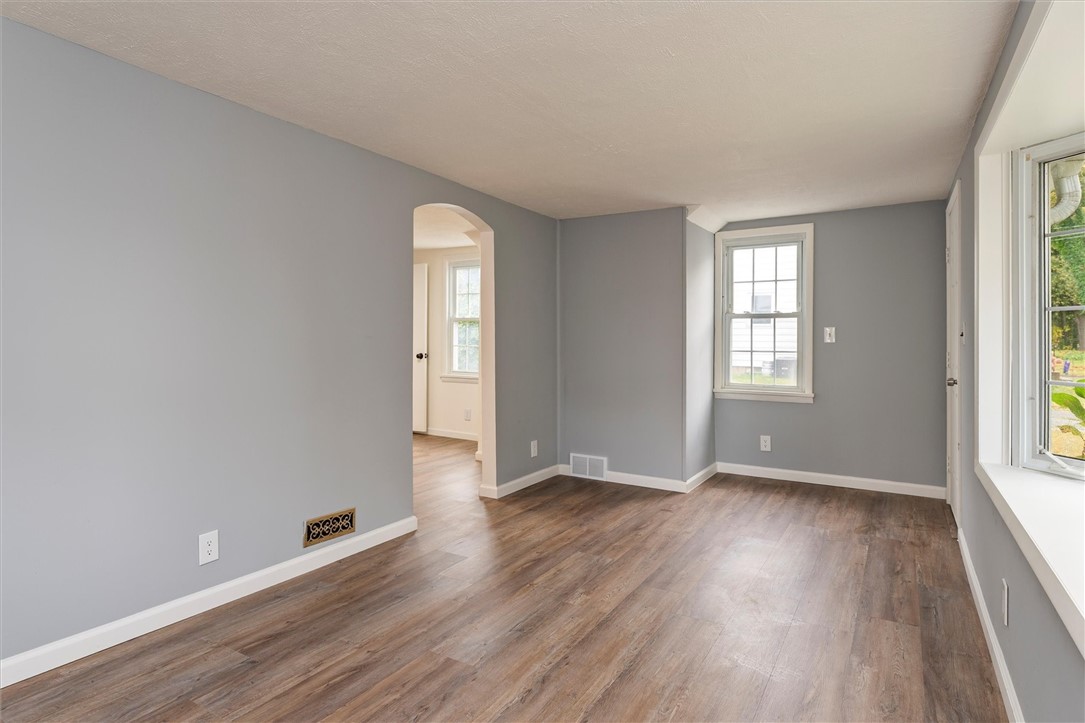 36 Fenton Road Chili, NY 14624 - Photo 9 of 50