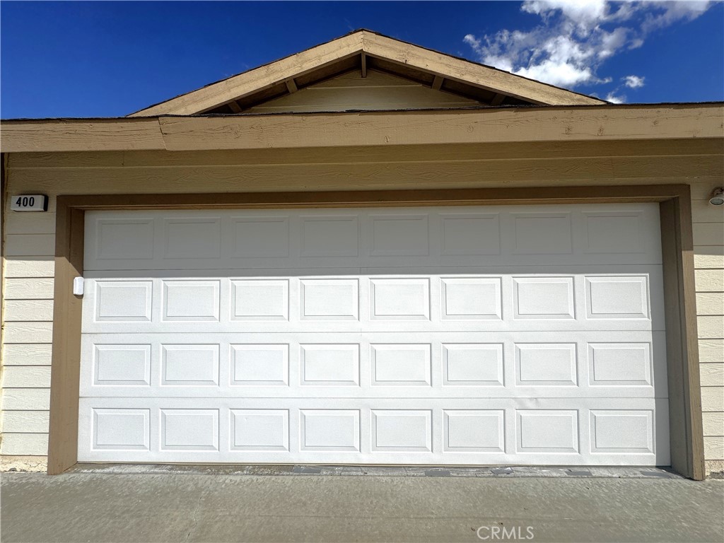 400 Vista Street Ridgecrest, CA 93555 - Photo 3 of 32 a view of front door