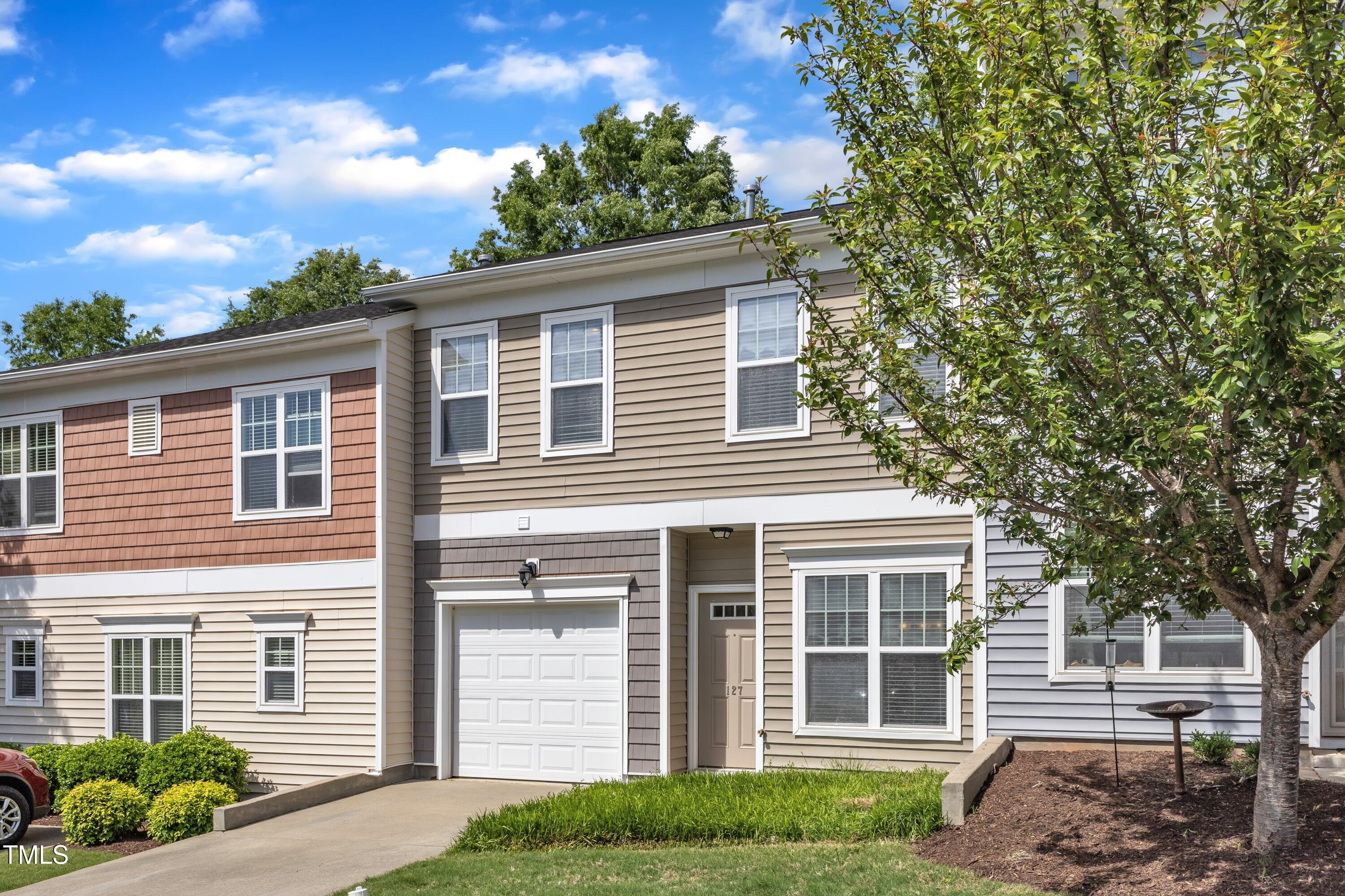 127 Deacon Ridge Street Wake Forest, NC 27587 - Photo 4 of 33 05-127 Deacon Ridge-5