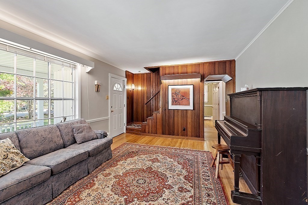 46 Concord Road Bedford, MA 01730 - Photo 3 of 42 Gallery Image 3