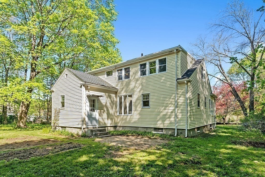46 Concord Road Bedford, MA 01730 - Photo 33 of 42 Gallery Image 33