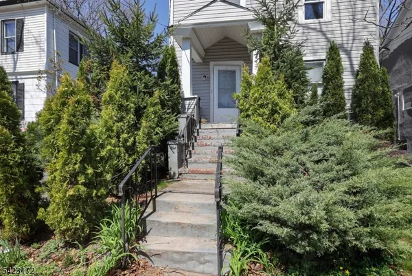 $2,200 | 337 White Street, Roselle, NJ 07203