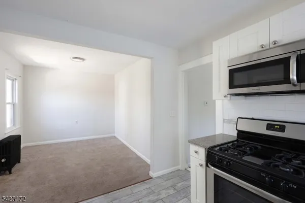 $2,200 | 337 White Street, Roselle, NJ 07203