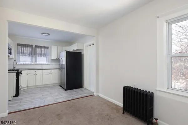 $2,200 | 337 White Street, Roselle, NJ 07203