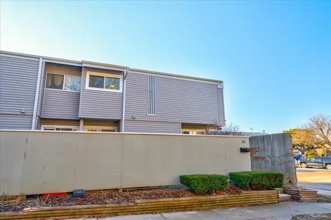 $240,000 | 521 East Bluff, Madison, WI 53704