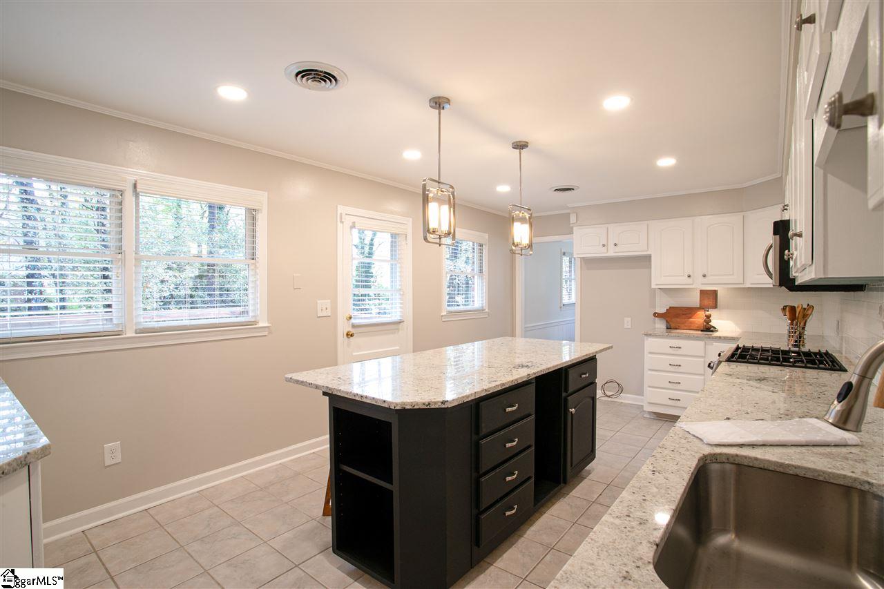 125 Windfield Road Greenville, SC 29607 - Photo 11 of 36
