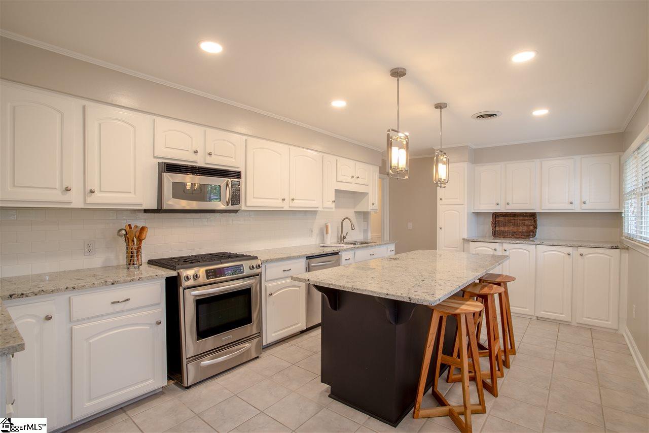 125 Windfield Road Greenville, SC 29607 - Photo 13 of 36