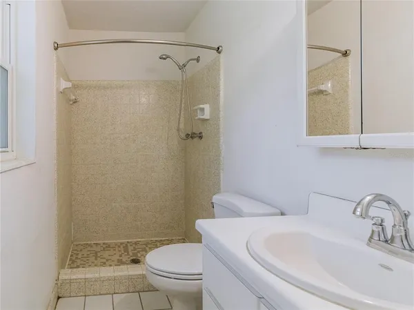 $1,575 | 2440 Northwest 54 Avenue, Gainesville, FL 32653