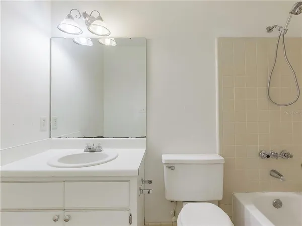 $1,575 | 2440 Northwest 54 Avenue, Gainesville, FL 32653