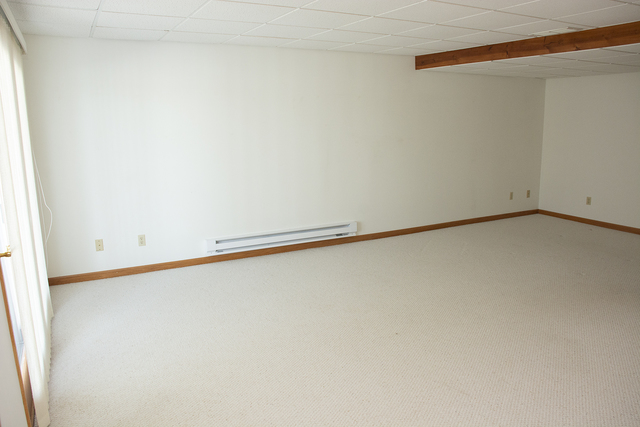 15479 Henry Road, Unit B Morrison, IL 61270 - Photo 14 of 18 a view of a small space
