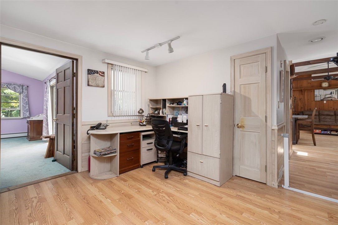 456 Rockland Road Scituate, RI 02857 - Photo 26 of 40 Hallway Office