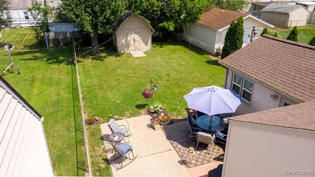 21772 Rausch Avenue Eastpointe, MI 48021 - Photo 4 of 23