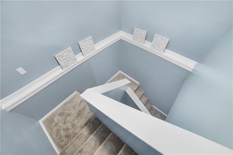 112 Roberts Clairton, PA 15025 - Photo 6 of 8 a view of small space