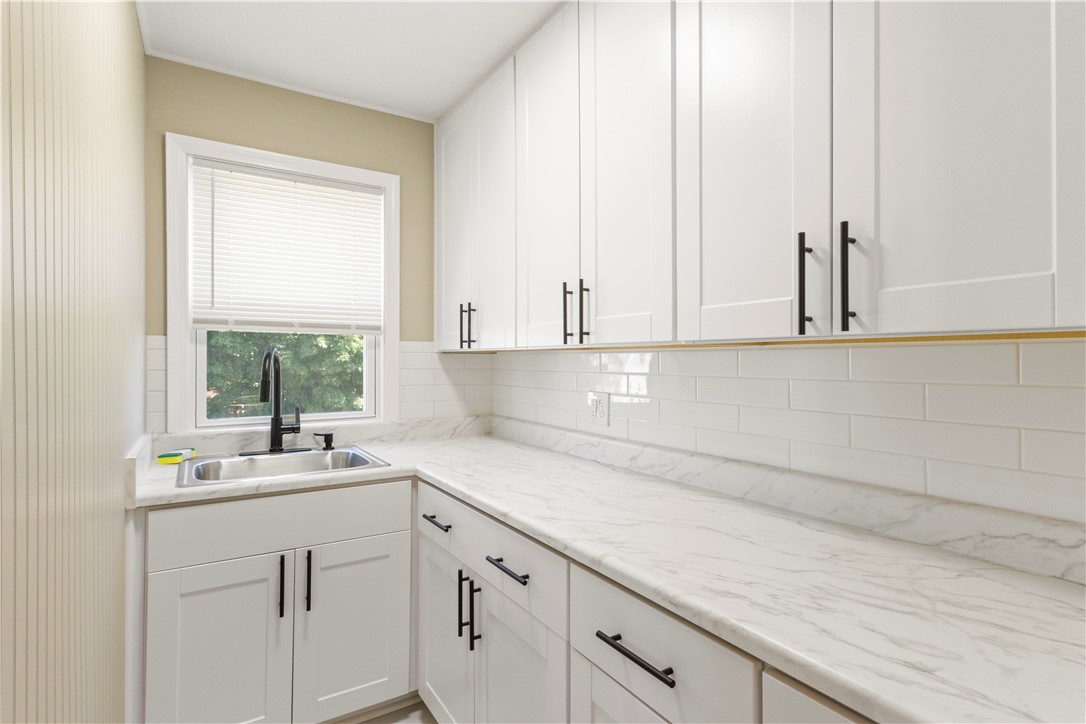 75 Baldwin Street Pawtucket, RI 02860 - Photo 6 of 31