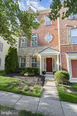 $695,000 | 10512 Old Ellicott Circle, Unit 48, Ellicott City, MD 21042