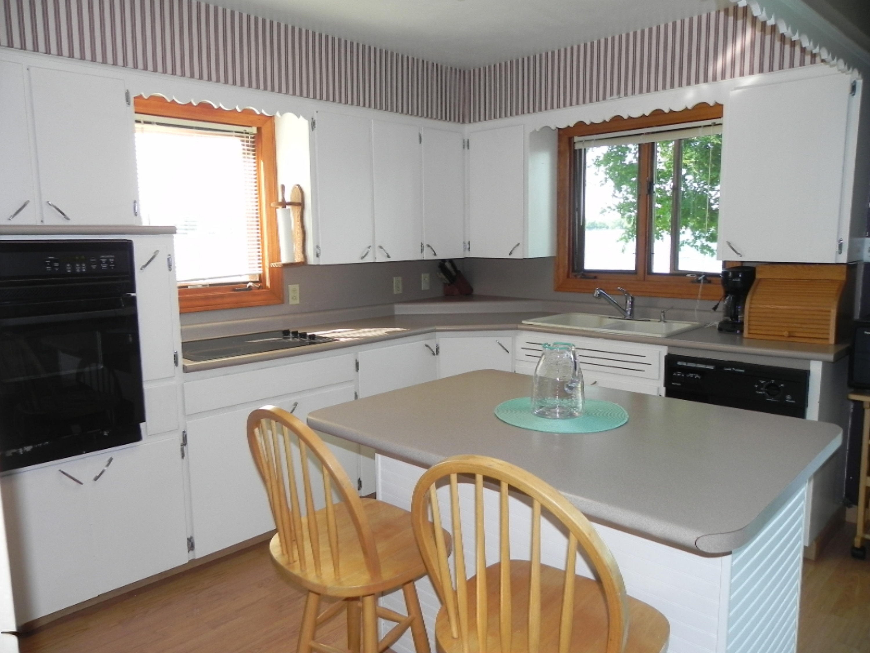 46648 Lake Court Decatur, MI 49045 - Photo 6 of 18 DSCN3590