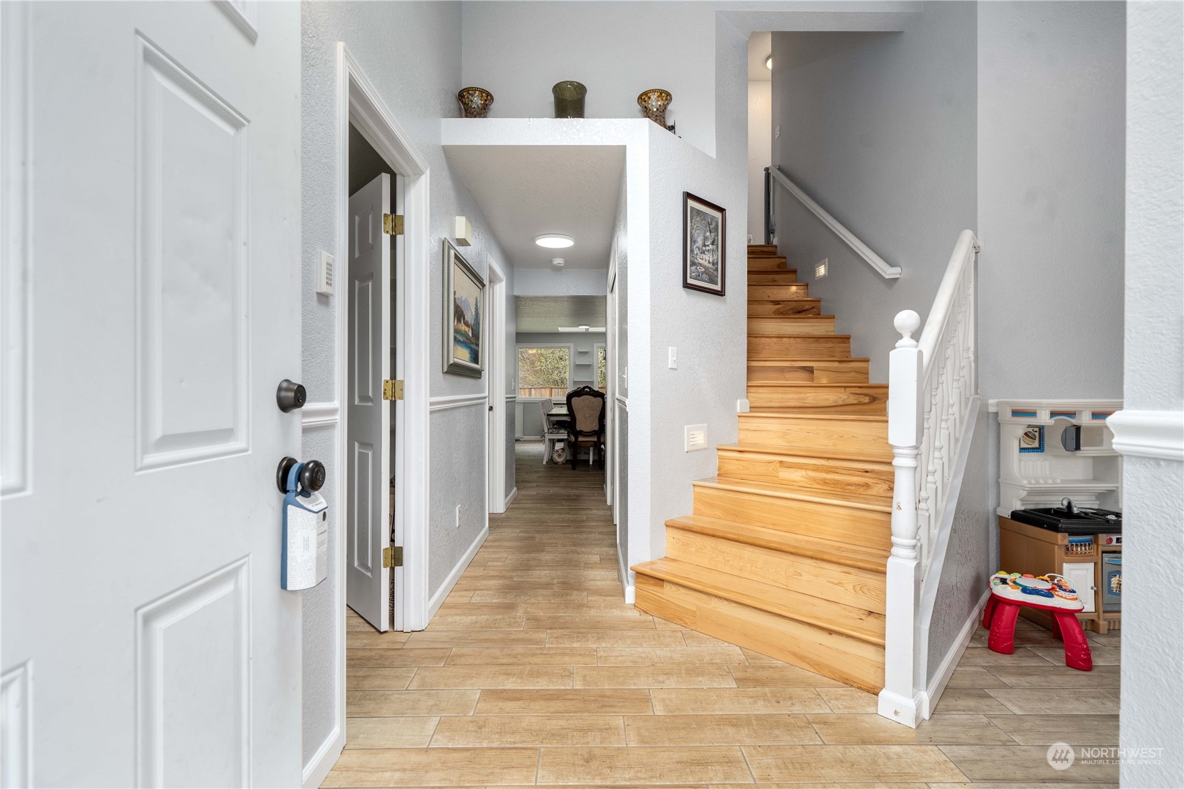 5911 Compton Loop Southeast Lacey, WA 98513 - Photo 3 of 32 a hall way with furniture and entryway