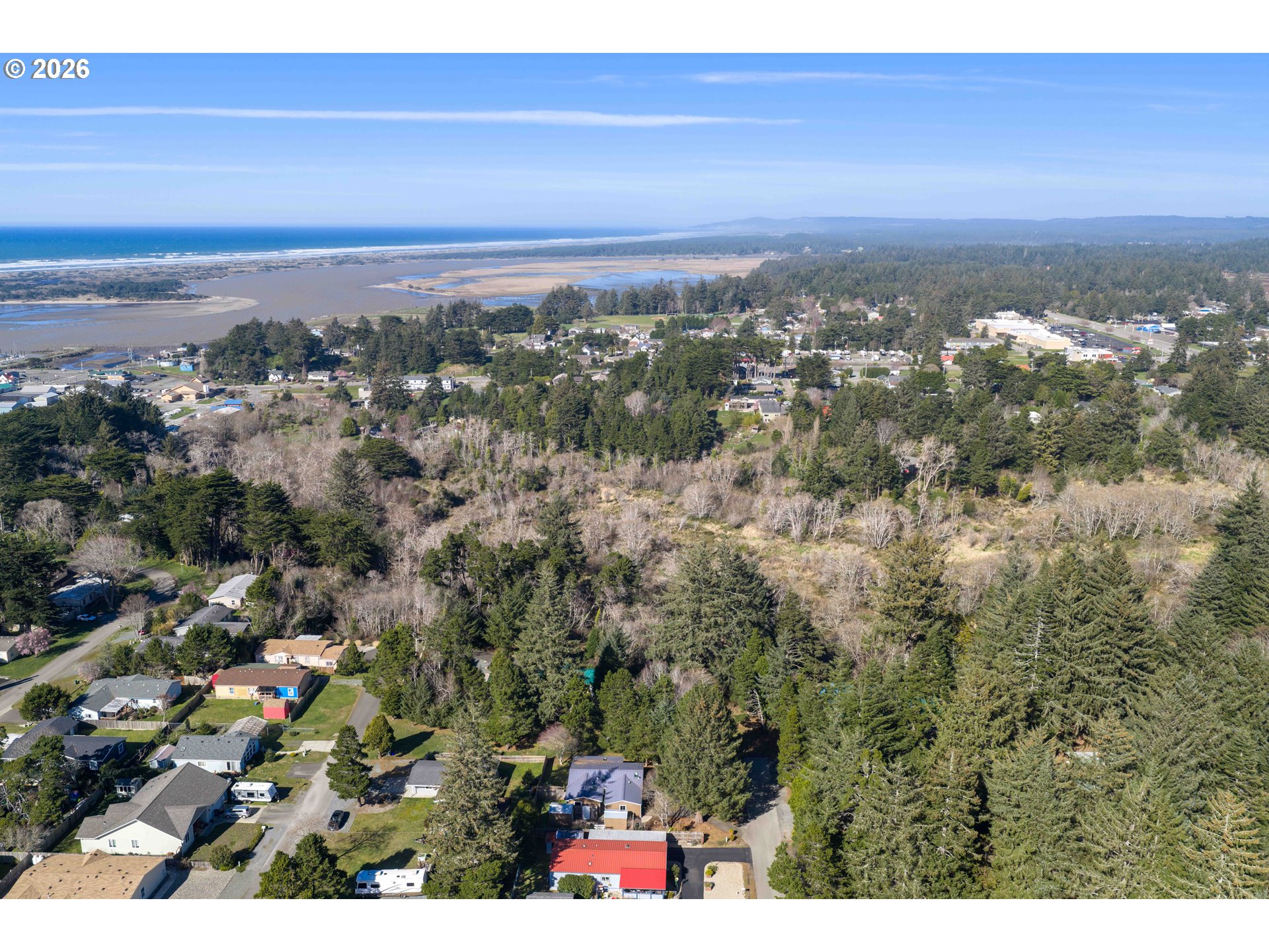 1030 June Avenue Southeast Bandon, OR 97411 - Photo 36 of 43 a view of city and mountain