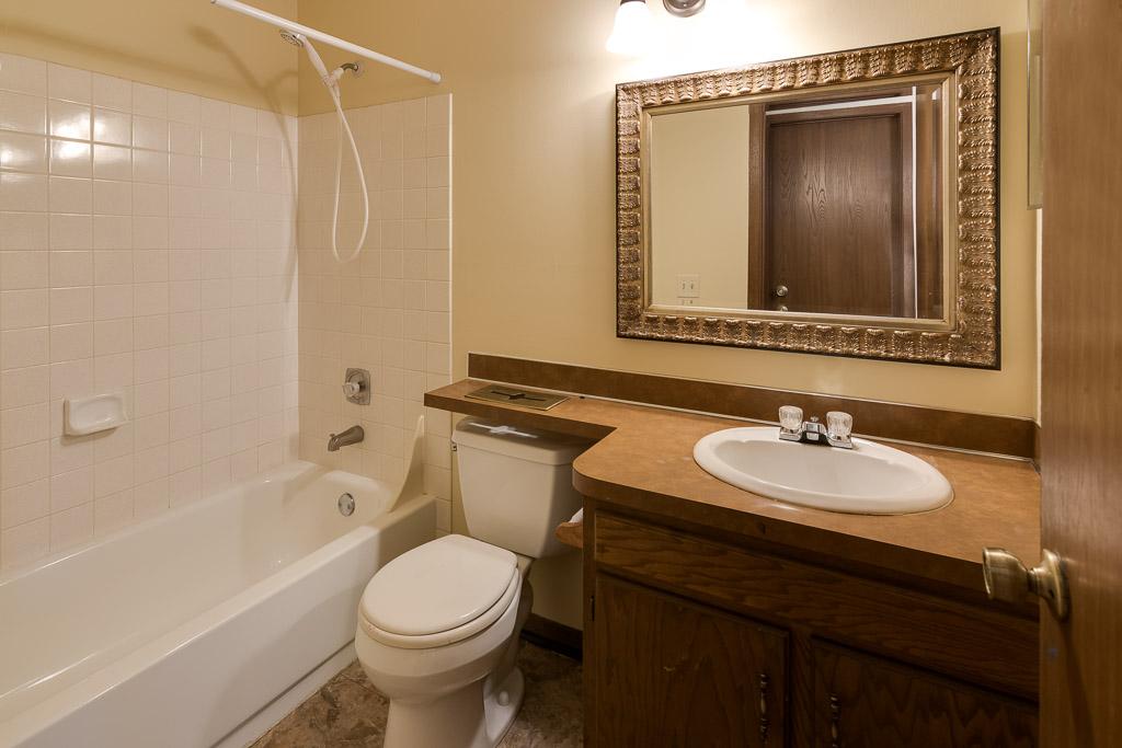 4501 Cinnamon Ridge Trail, Unit B Eagan, MN 55122 - Photo 13 of 16
