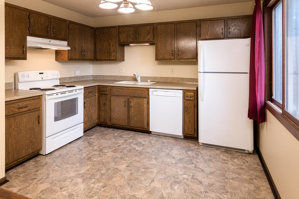 4501 Cinnamon Ridge Trail, Unit B Eagan, MN 55122 - Photo 5 of 16