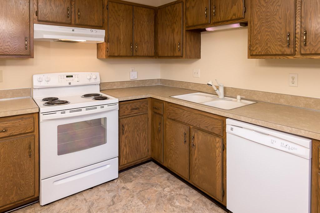 4501 Cinnamon Ridge Trail, Unit B Eagan, MN 55122 - Photo 6 of 16