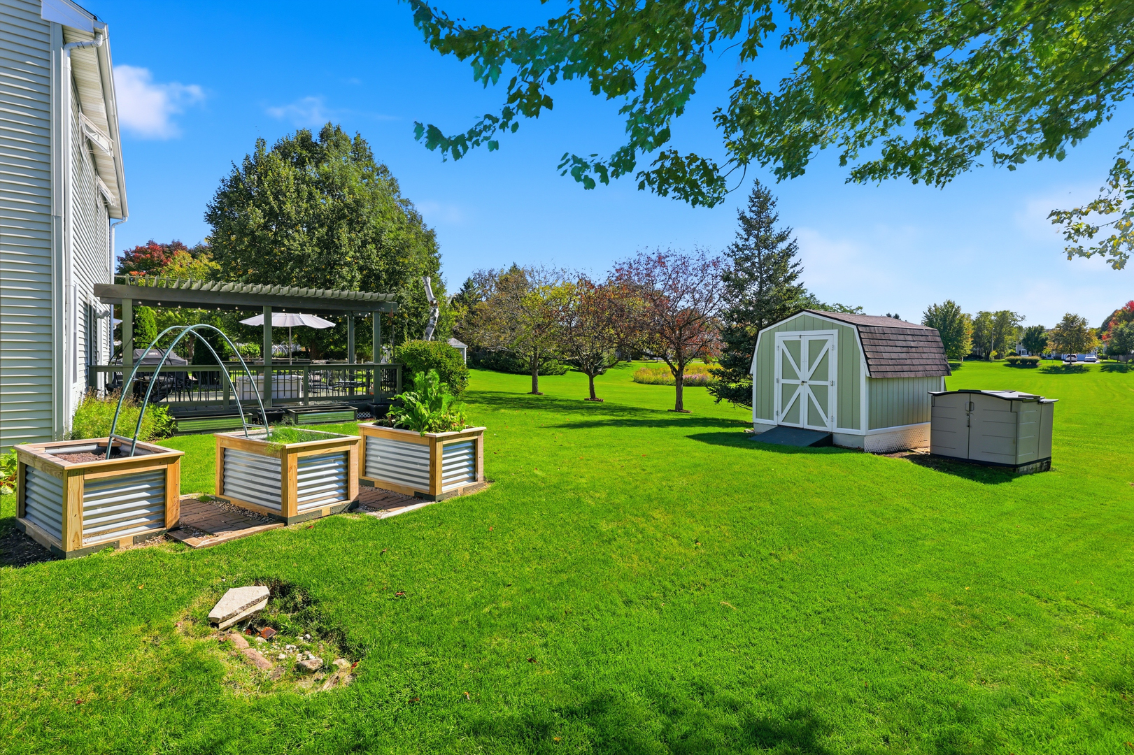 997 Village Road Crystal Lake, IL 60014 - Photo 5 of 33 Gallery Image 5