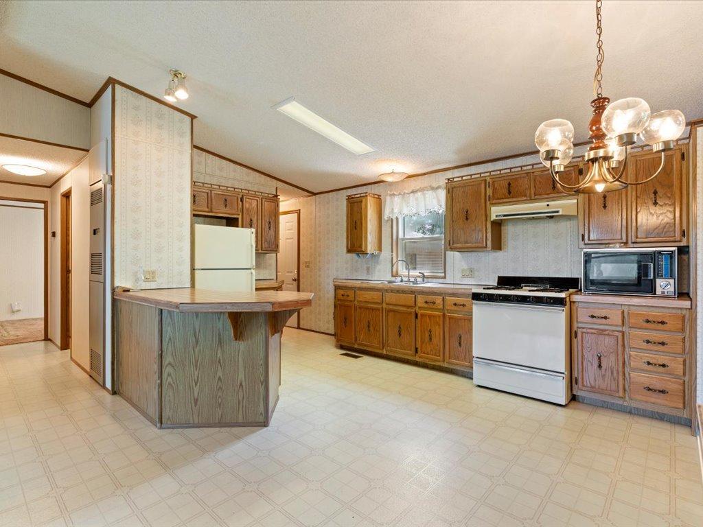 41341 Peninsula Road Fifty Lakes, MN 56448 - Photo 6 of 35 Gallery Image 6