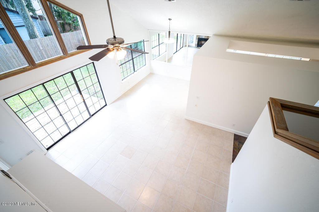 5482 Fort Caroline Road Jacksonville, FL 32277 - Photo 16 of 19 Living room