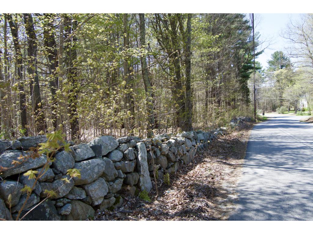 149 Island Pond Road Derry, NH 03038 - Photo 2 of 4