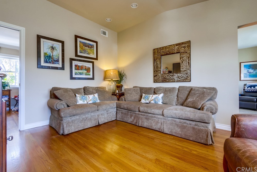 308 Encino Lane San Clemente, CA 92672 - Photo 4 of 22 living room unit A