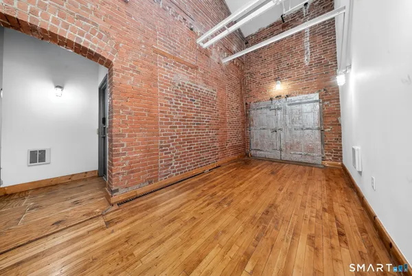 $185,000 | 325 Lafayette Street, Unit 8309, Bridgeport, CT 06604