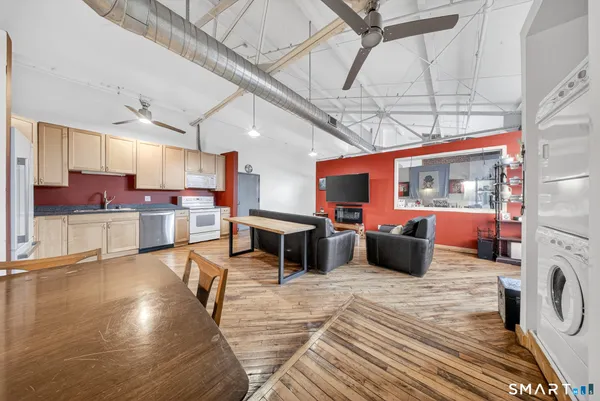 $185,000 | 325 Lafayette Street, Unit 8309, Bridgeport, CT 06604