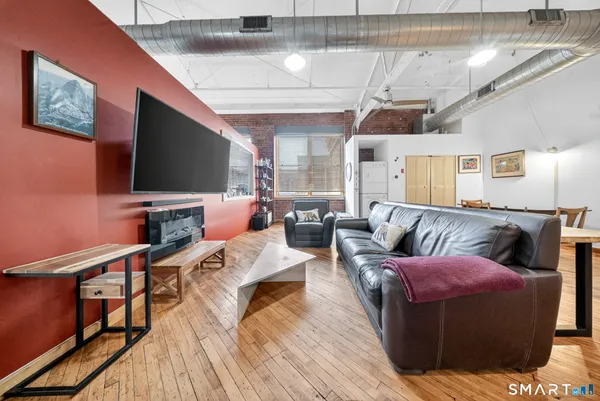 $185,000 | 325 Lafayette Street, Unit 8309, Bridgeport, CT 06604