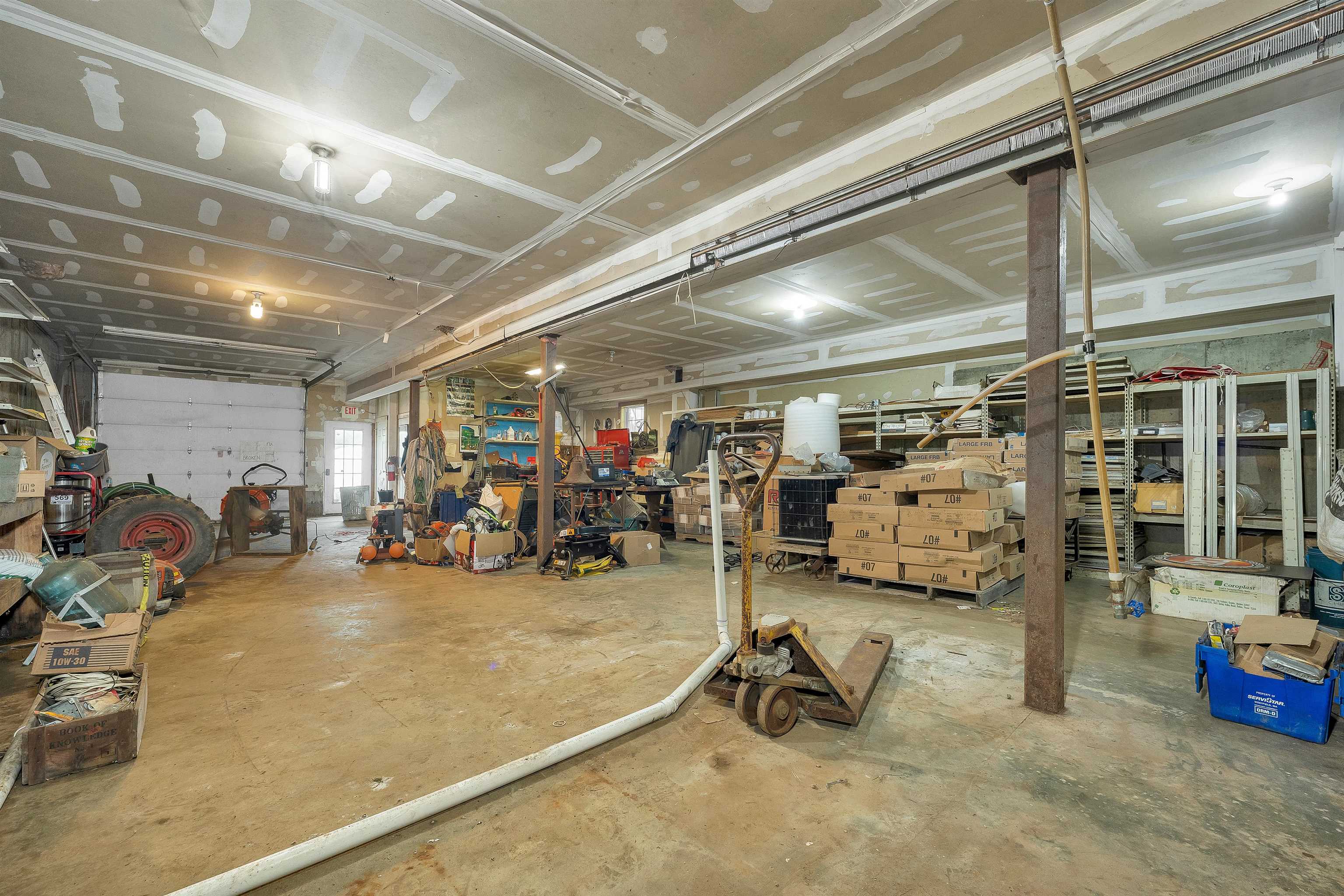 2100-2102 Dover Road Epsom, NH 03234 - Photo 48 of 60 Gallery Image 48